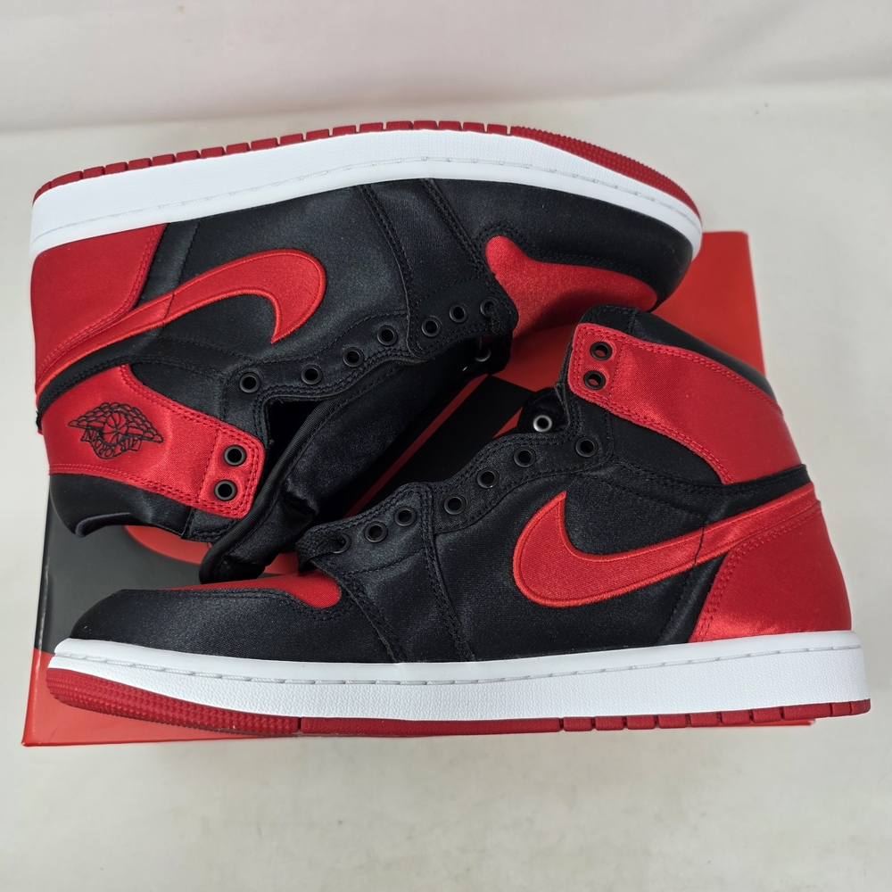 Nike Air Jordan 1 Retro High OG Satin Bred Red Black Women's 11.5 Men's 10 NEW